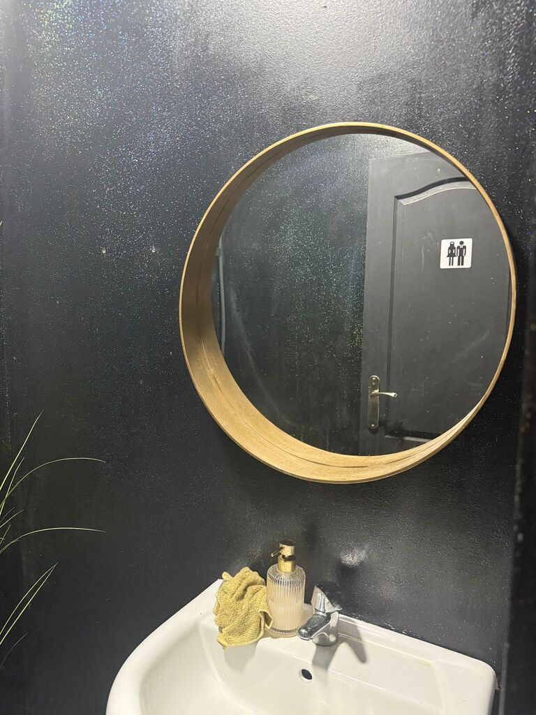 circle glass in the bathroom