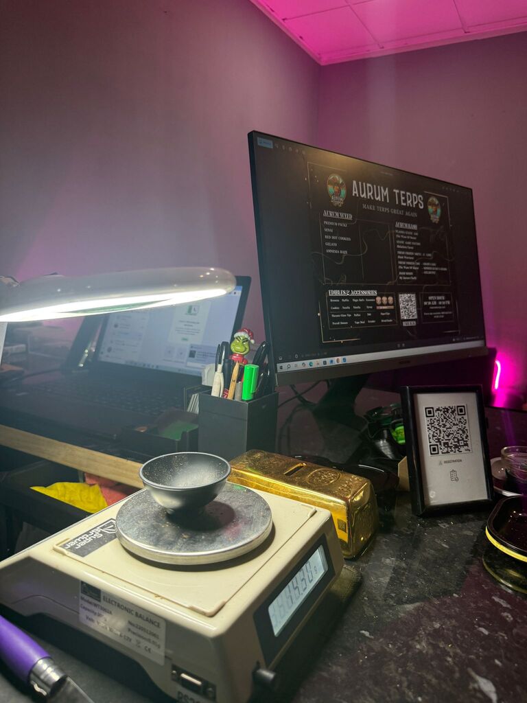 table with menu